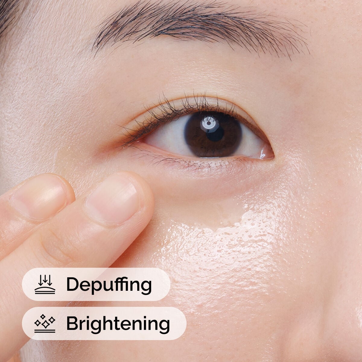 caffeine-solution-5-egcg-eye-serum-z0 ord-caffeine-solution-egcg-model-application-with-benefits.jpg