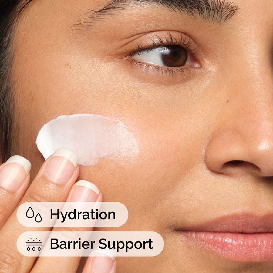 natural-moisturizing-factors-ha-g1 ord-natural-moisturizing-factors-ha-model-application-with-benefits.jpg